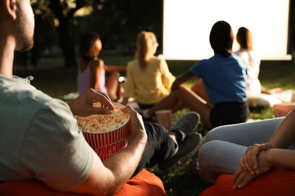 Hosting a Garden Movie Night: Tips for Outdoor Entertainment